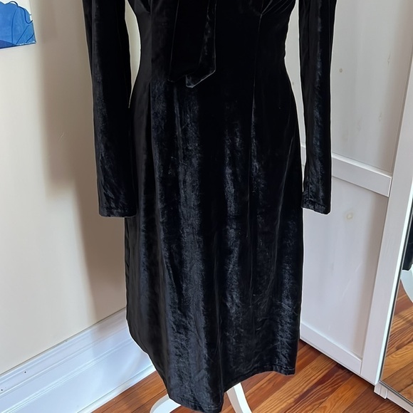 Banana Republic Black Velvet Sheath Dress with Tie Neck - Picture 3 of 9
